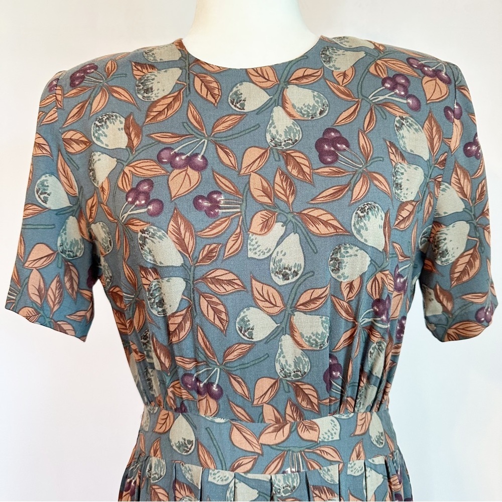 SOLD! Vintage 80's Karin Stevens Green Fruit Pleated A-Line Midi Dress 8 Petite - Picture 3 of 16